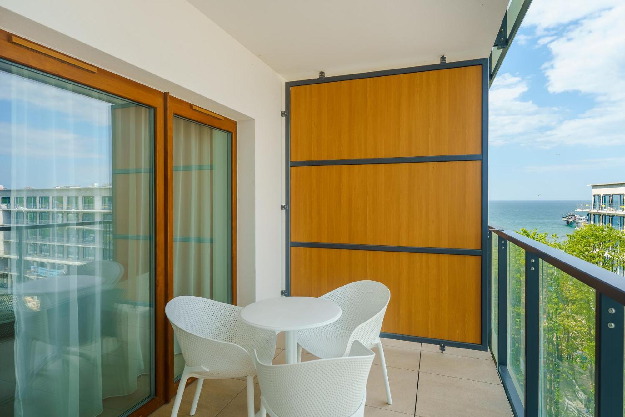 Aquamarina Prima Deluxe Studios With Sea View By Noclegi Renters Miedzyzdroje Eksteriør bilde